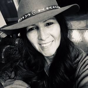 Meet your Posher, Christine